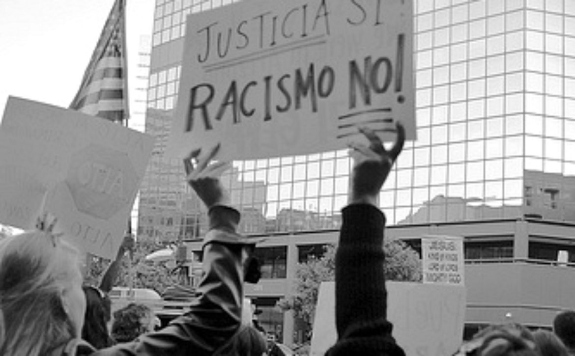 Protest Against SB 1070 - Photo: rjosef/Flickr