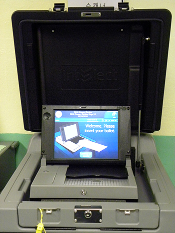 The new electronic ballot reader in New York City - Photo: Ewa Kern-Jedrychowska