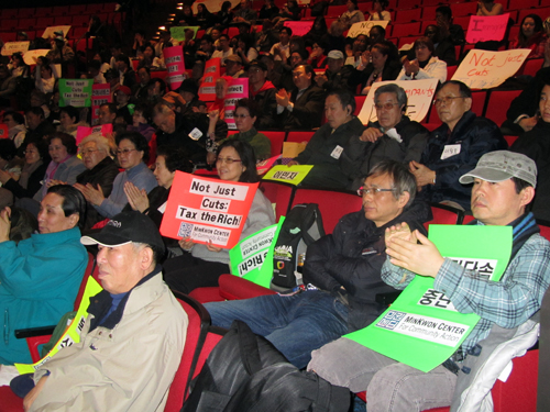 A group of 700 immigrants in New York State rallied in Albany for the preservation of services in the governor's budget (Photo: New York Immigration Coalition)